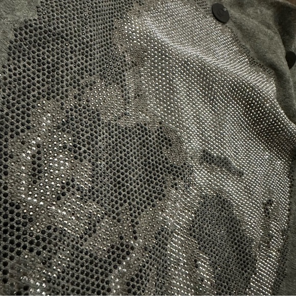 Nicci Scull Sweater - Picture 3 of 14